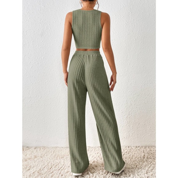2 piece set: Crop top Tank & Wide Leg Pants - Picture 11 of 11